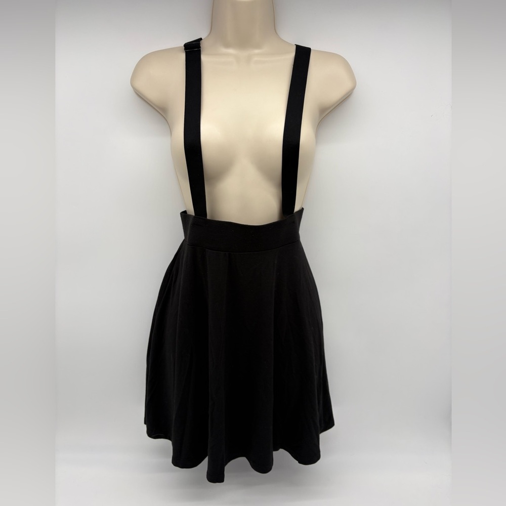 Hot Topic Suspender Skirt